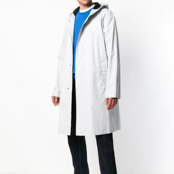 Off-White C/O Virgil Abloh Logo-print shell raincoat - Picture 7 of 10